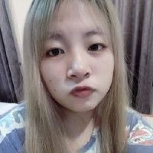 Apinya Lowmee profile icon