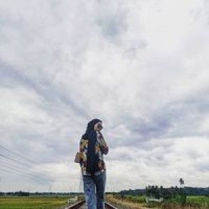 Sri Wahyuni profile icon