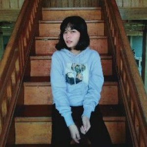 Putri Tunjung Sari profile icon