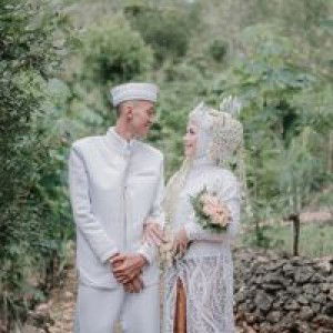 Evie Nurwidya profile icon