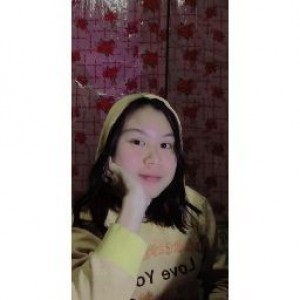 Petti Yulianti profile icon