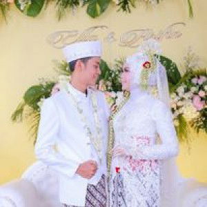 Uhrijum Laila profile icon