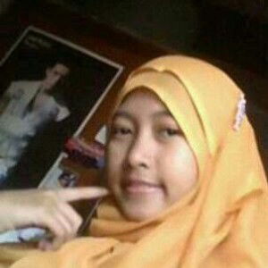 intan dwi kusumaning ajeng profile icon