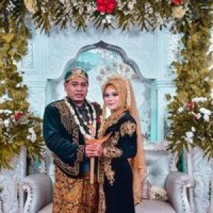 Novilia Indah profile icon