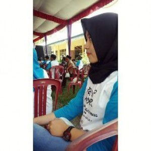 Apriani Azzuhro profile icon