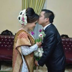 Lusy Vitry Anty Sirait profile icon