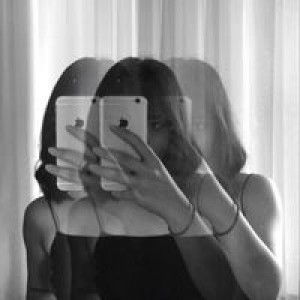 Naomi West profile icon