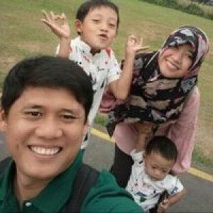 Widya Nech profile icon