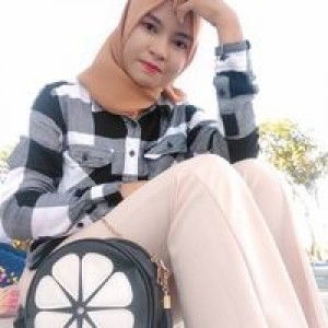 Intan Fieyra profile icon