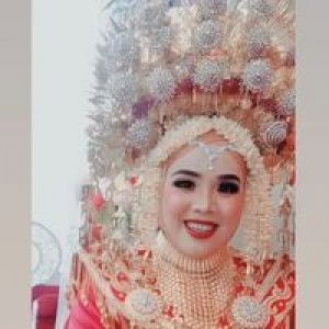 Cintia Paradita profile icon