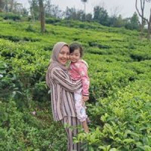 Eva Rosiani profile icon