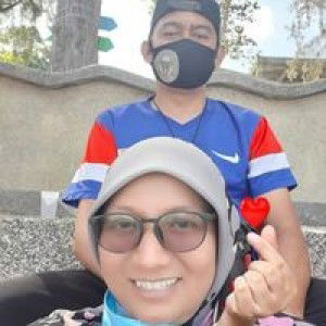 Leeza Adieq profile icon