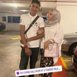 Izzati Majid profile icon