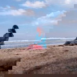 endah widhi profile icon