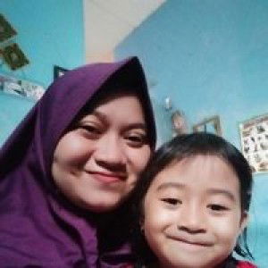 Dhini Nadhifa profile icon