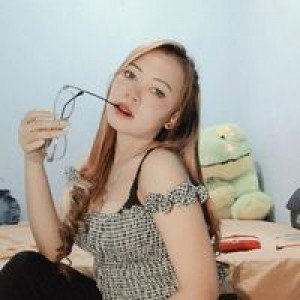 Maya Chuetes profile icon