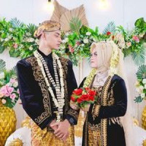 R Nursafitri profile icon