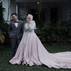 Dewi Mustika profile icon