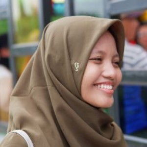 Laili Qomariatul profile icon