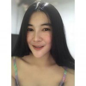 Jiraporn Sinpurn profile icon