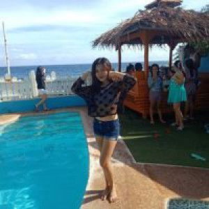 April Fernandez Silva profile icon