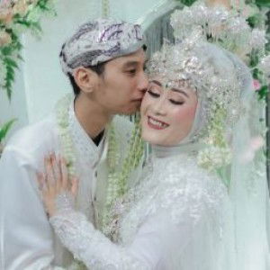 Resti Fauji profile icon