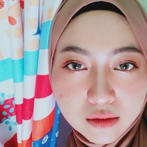 Esti Susanti profile icon