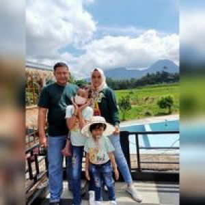 Lely Januarta Harianto profile icon