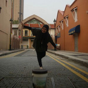 RIFIA APRIAMI profile icon