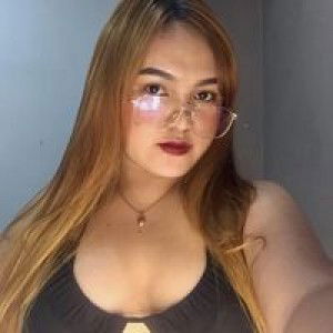 Myz Yniguez Macasocol profile icon