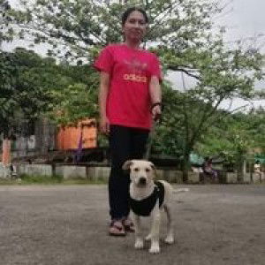 Julie Llarenas Lucena profile icon