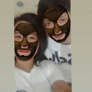 Laura Lee profile icon