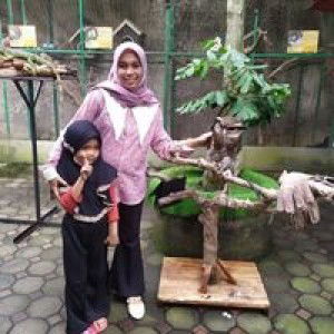 Ranie Azharie profile icon