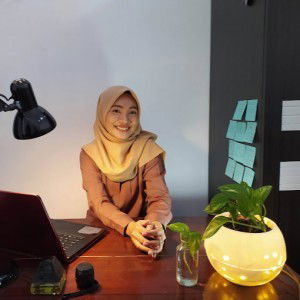 Putri Novitasari profile icon