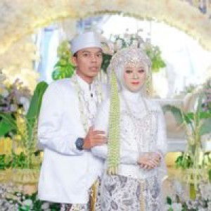 Nanik Sholehah profile icon