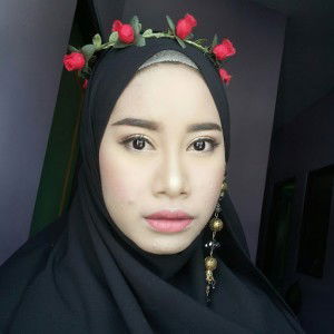 rizqa afkarina profile icon