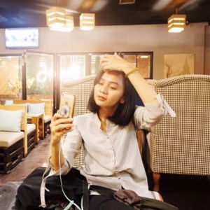 Chintia Veronica profile icon