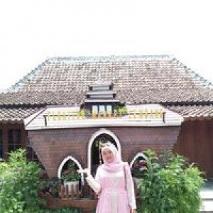 Chintia Febri Kartika profile icon