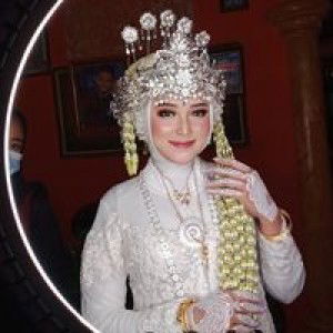 Camelia Sabrinna profile icon