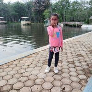 Tri Astuti profile icon