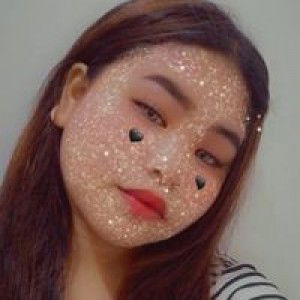 Lyrene Arcilla profile icon