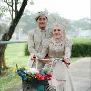 Anis Salwani profile icon