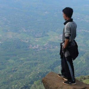 AL-farizi AB profile icon