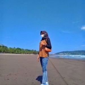 Tia Destiani Rahayu profile icon