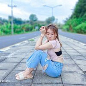 Suttida Tr profile icon