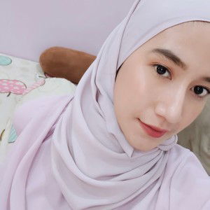 Ayu Saputri profile icon