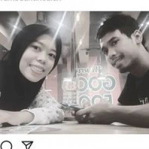 Elnadia Hutri Pertiwi profile icon