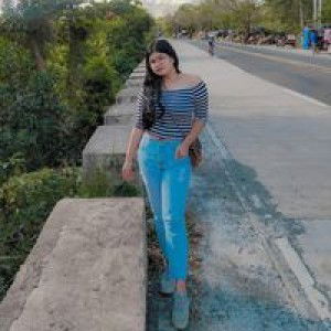 Mitzi Casemere Becina Lacerna profile icon