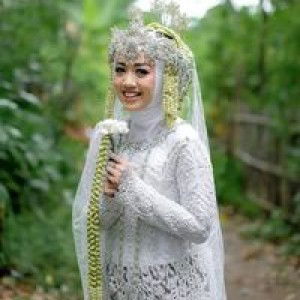 Indri Fuji Lestari profile icon