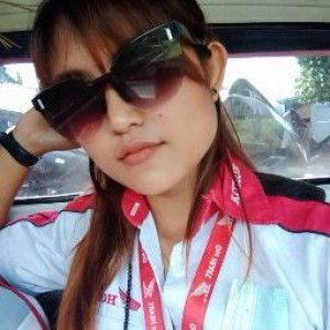 Ayu Sintiani profile icon